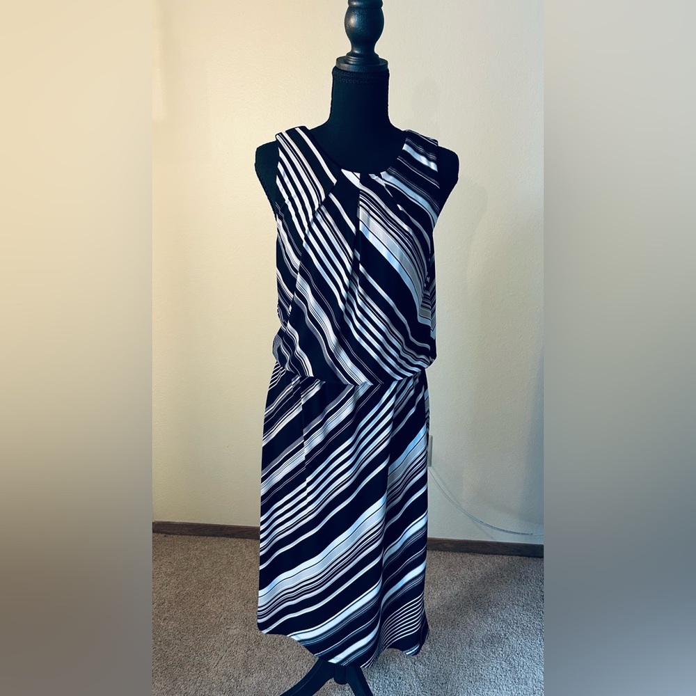 White House Black Market Black and White Striped Dress